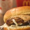 マクドナルドの『チーズチキンタツタ』『油淋鶏風チキンタツタ』の季節